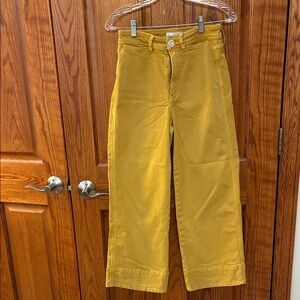 LOFT maize Yellow wide cropped jeans, size 24